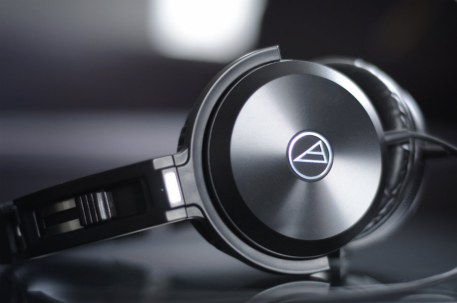 audio_technica_ath_ws70_by_sebostian-d3a4mhs.jpg